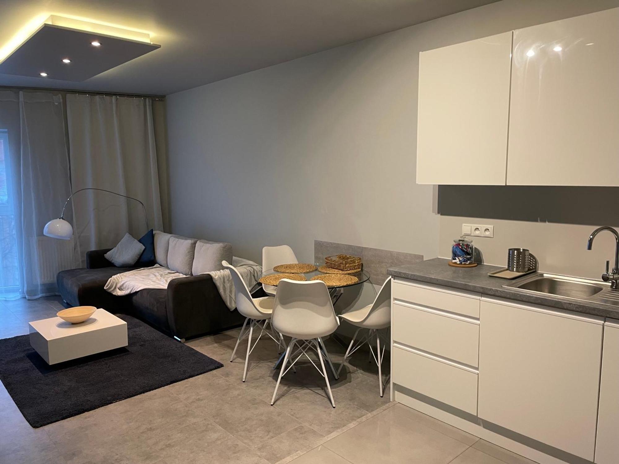 Wenecjanska Comfort Apartment, Free Parking, Self Check-In 24H Poznan Exterior foto