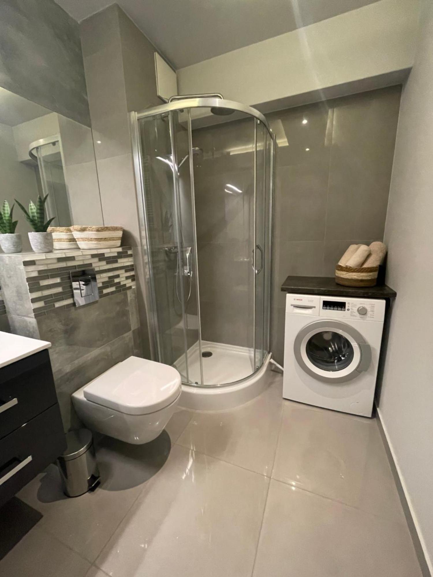 Wenecjanska Comfort Apartment, Free Parking, Self Check-In 24H Poznan Exterior foto